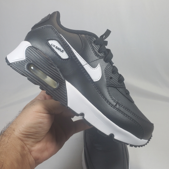 Nike Other - Kids Air max 90 ltr. Black/White. Size 3y